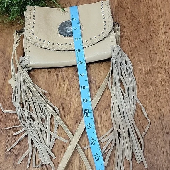 Idyllwind Fringed Leather Crossbody Bag - Picture 11 of 14
